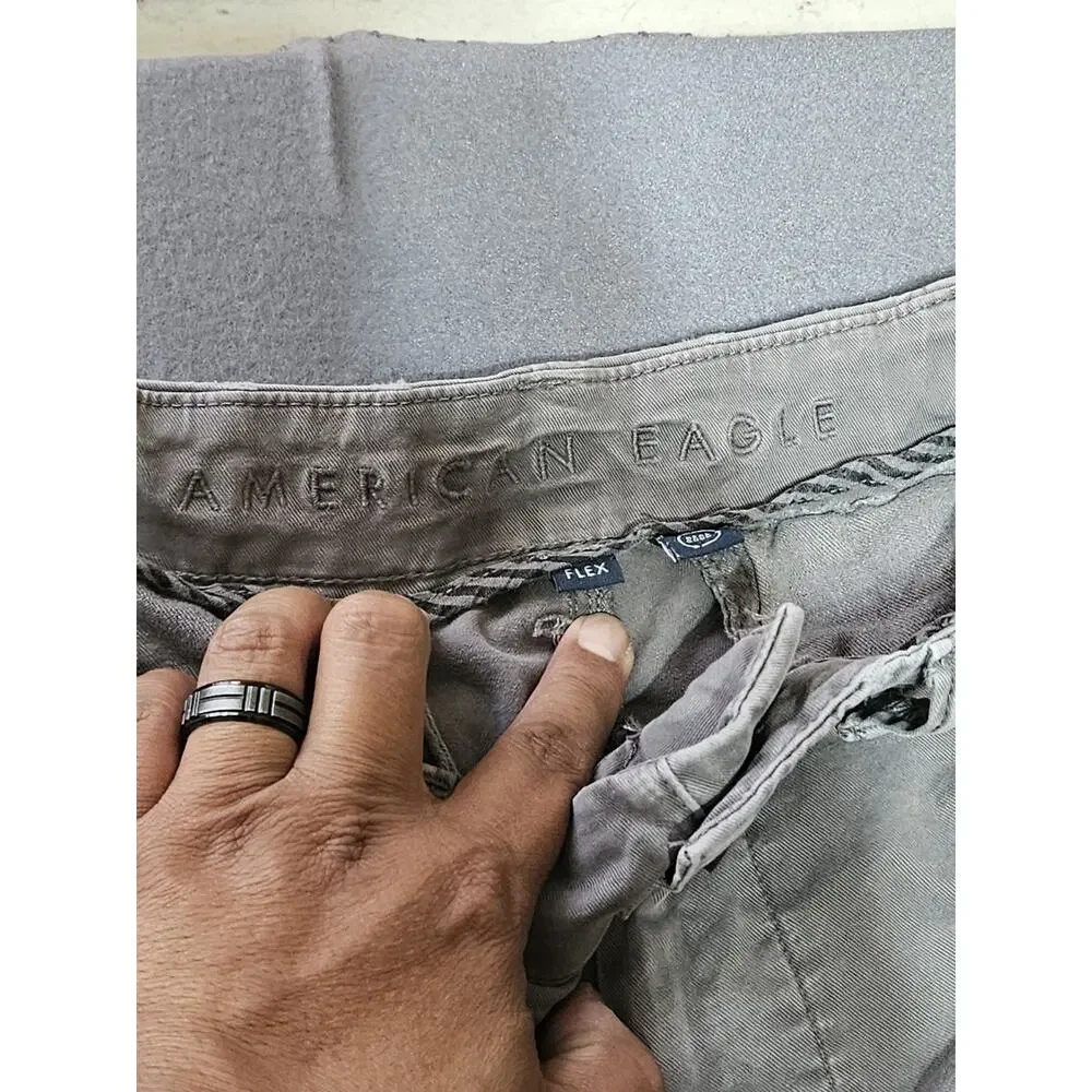 American Eagle Pants Men’s 32/32 Khaki Extreme Flex
